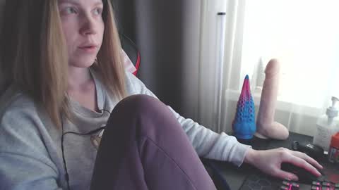 Snapshot of molly_royse chatting on 01.26.25 I have new photos come and see with love Molly online show from 01.26.25