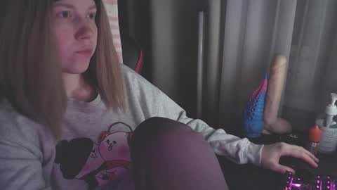 Snapshot of molly_royse chatting on 01.29.25 I have new photos come and see with love Molly online show from 01.29.25