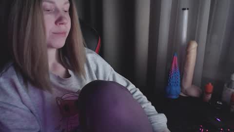 Snapshot of molly_royse chatting on 01.30.25 I have new photos come and see with love Molly online show from 01.30.25