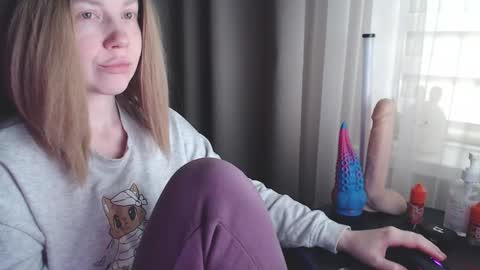 Snapshot of molly_royse chatting on 01.31.25 I have new photos come and see with love Molly online show from 01.31.25