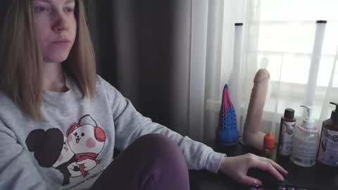 Snapshot of molly_royse chatting on 02.11.25 I have new photos come and see with love Molly online show from 02.11.25