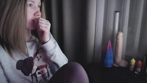 Snapshot of molly_royse chatting on 02.16.25 I have new photos come and see with love Molly online show from 02.16.25