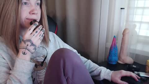 Snapshot of molly_royse chatting on 03.01.25 I have new photos come and see with love Molly online show from 03.01.25