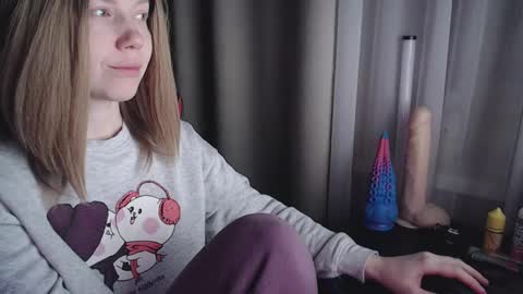 Snapshot of molly_royse chatting on 03.01.25 I have new photos come and see with love Molly online show from 03.01.25