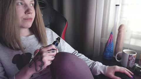 Snapshot of molly_royse chatting on 03.03.25 I have new photos come and see with love Molly online show from 03.03.25