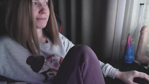 Snapshot of molly_royse chatting on 03.04.25 I have new photos come and see with love Molly online show from 03.04.25