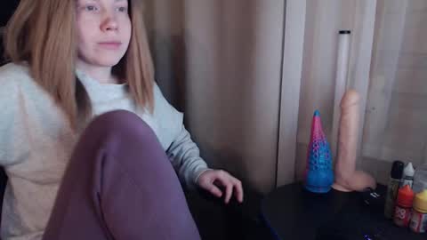 Snapshot of molly_royse chatting on 03.06.25 I have new photos come and see with love Molly online show from 03.06.25