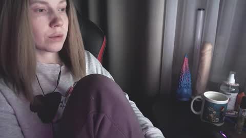 Snapshot of molly_royse chatting on 03.08.25 I have new photos come and see with love Molly online show from 03.08.25