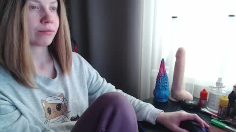 Snapshot of molly_royse chatting on 03.11.25 I have new photos come and see with love Molly online show from 03.11.25