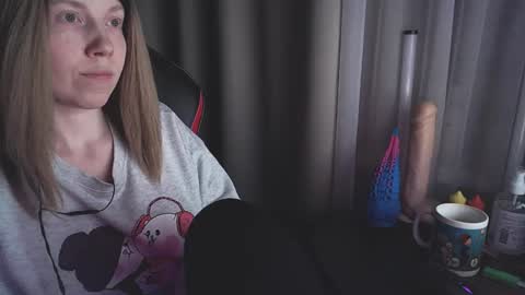 Snapshot of molly_royse chatting on 03.12.25 I have new photos come and see with love Molly online show from 03.12.25