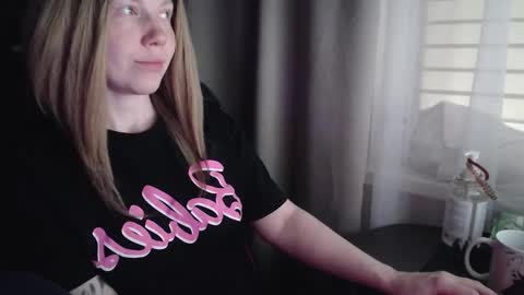Snapshot of molly_royse chatting on 09.13.25 I have new photos come and see with love Molly online show from 09.13.25