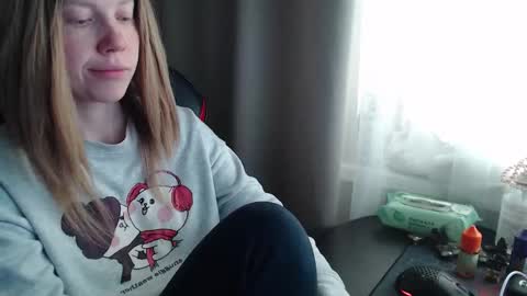 Snapshot of molly_royse chatting on 09.29.25 I have new photos come and see with love Molly online show from 09.29.25
