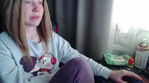Snapshot of molly_royse chatting on 10.05.25 I have new photos come and see with love Molly online show from 10.05.25