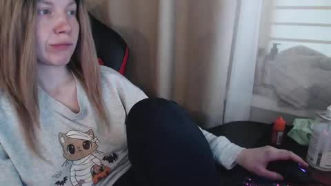 I have new photos come and see with love Molly online show from 10.26.25