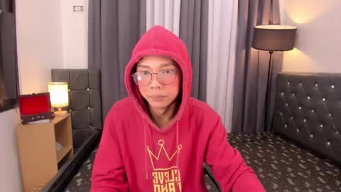 molly online show from 12.20.25