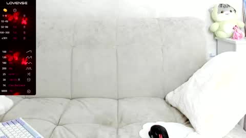 Snapshot of molly_sweetbaby chatting on 02.14.25 Ill tell you when were private online show from 02.14.25