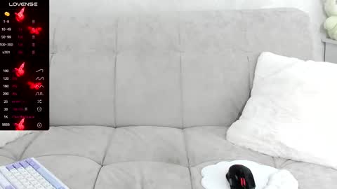 Snapshot of molly_sweetbaby chatting on 03.11.25 Ill tell you when were private online show from 03.11.25