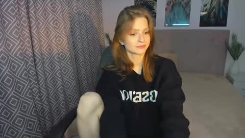 Snapshot of mollydangerous chatting on 12.03.24 Taisha online show from 12.03.24