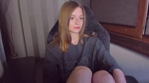Snapshot of mollydangerous chatting on 06.13.26 Taisha online show from 06.13.26