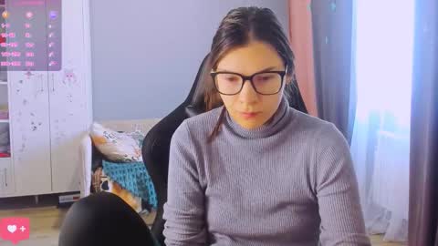  KIRA  online show from 02.19.26