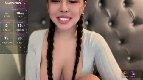 molly online show from 10.31.25