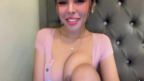 molly online show from 02.05.26