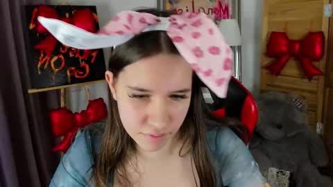 mollysmiawko online show from 02.28.26