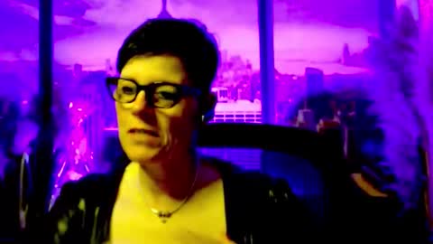 Snapshot of mollysun chatting on 05.03.26 MollySun Nina Randmann online show from 05.03.26