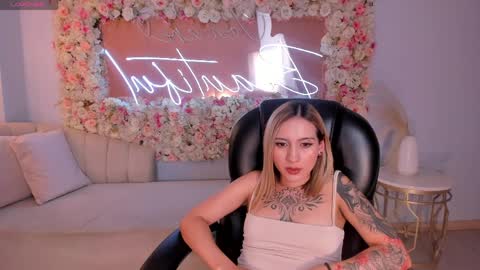 Molly Sunders online show from 04.09.26