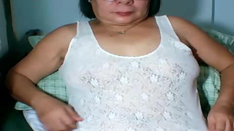 mombastic55 online show from 08.04.26