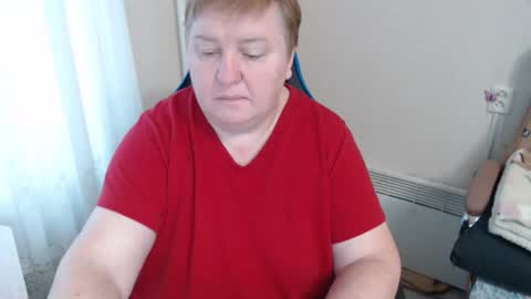 Snapshot of mommy99x chatting on 12.23.25 Mommy99X online show from 12.23.25