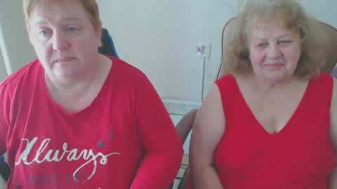 Snapshot of mommy99x chatting on 03.25.26 Mommy99X online show from 03.25.26