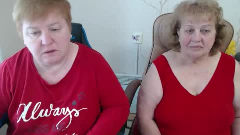 Snapshot of mommy99x chatting on 04.08.26 Mommy99X online show from 04.08.26