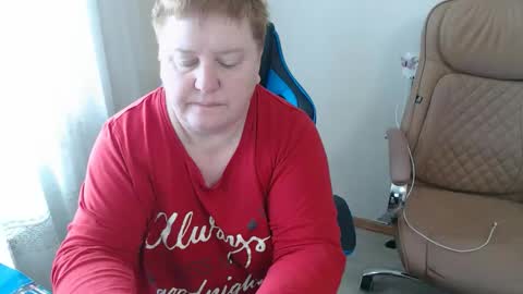Snapshot of mommy99x chatting on 04.27.26 Mommy99X online show from 04.27.26