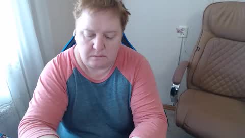 Snapshot of mommy99x chatting on 04.28.26 Mommy99X online show from 04.28.26