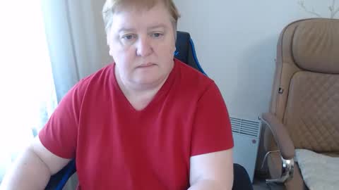 Snapshot of mommy99x chatting on 05.26.26 Mommy99X online show from 05.26.26