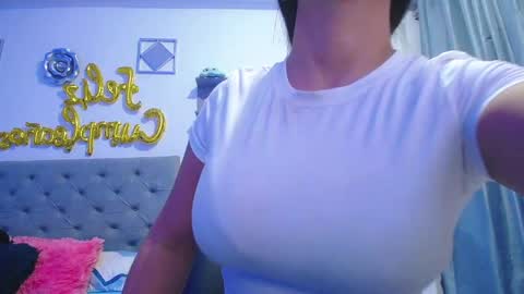 Snapshot of mommy_dulce chatting on 05.20.26 ANDREA online show from 05.20.26