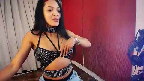 Snapshot of mommyjeva chatting on 11.03.25 Mommy Jeva online show from 11.03.25