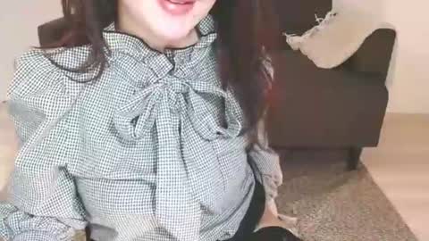 Momo online show from 02.23.25