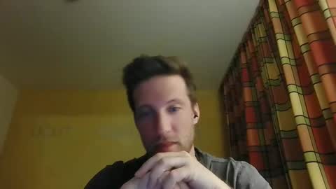 moms_little_monster online show from 12.04.24