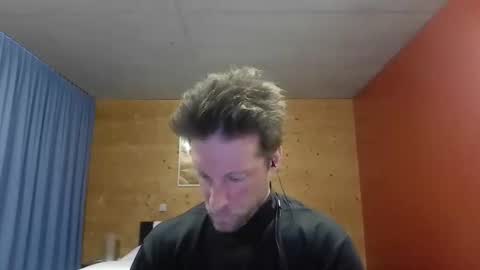 Snapshot of moms_little_monster chatting on 02.08.26 moms_little_monster online show from 02.08.26