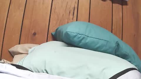 Snapshot of momsloveing chatting on 03.03.26 justTHEit online show from 03.03.26