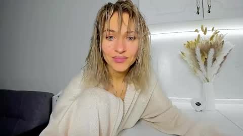 Mona online show from 02.20.25