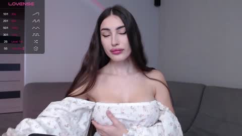 Snapshot of mona_saxxx chatting on 12.26.24 Hey Guys im Mona. PVT is Open Please Make me CUM online show from 12.26.24