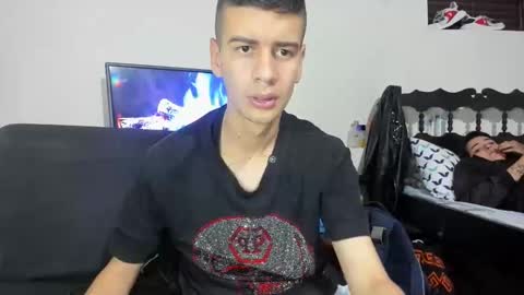 Snapshot of monarquia_ chatting on 12.28.24 nicolas online show from 12.28.24