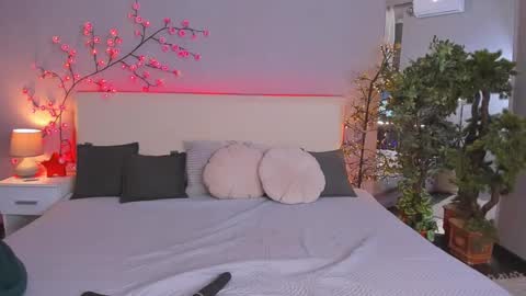 Monica online show from 02.05.26