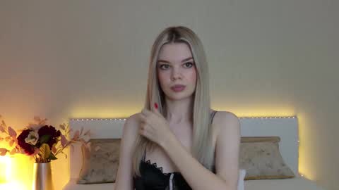 Monaxxx  online show from 01.03.25