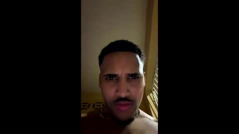 Snapshot of moneyblancos chatting on 05.16.26 moneyblancos online show from 05.16.26