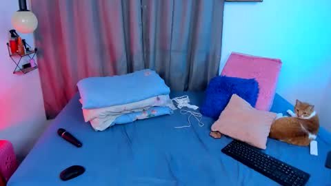 aleja      independent model       online show from 02.07.26