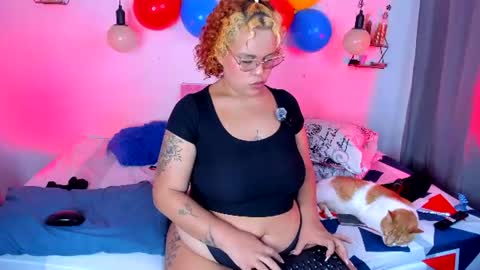 Snapshot of monica_bbw_ chatting on 07.07.26 aleja independent model online show from 07.07.26